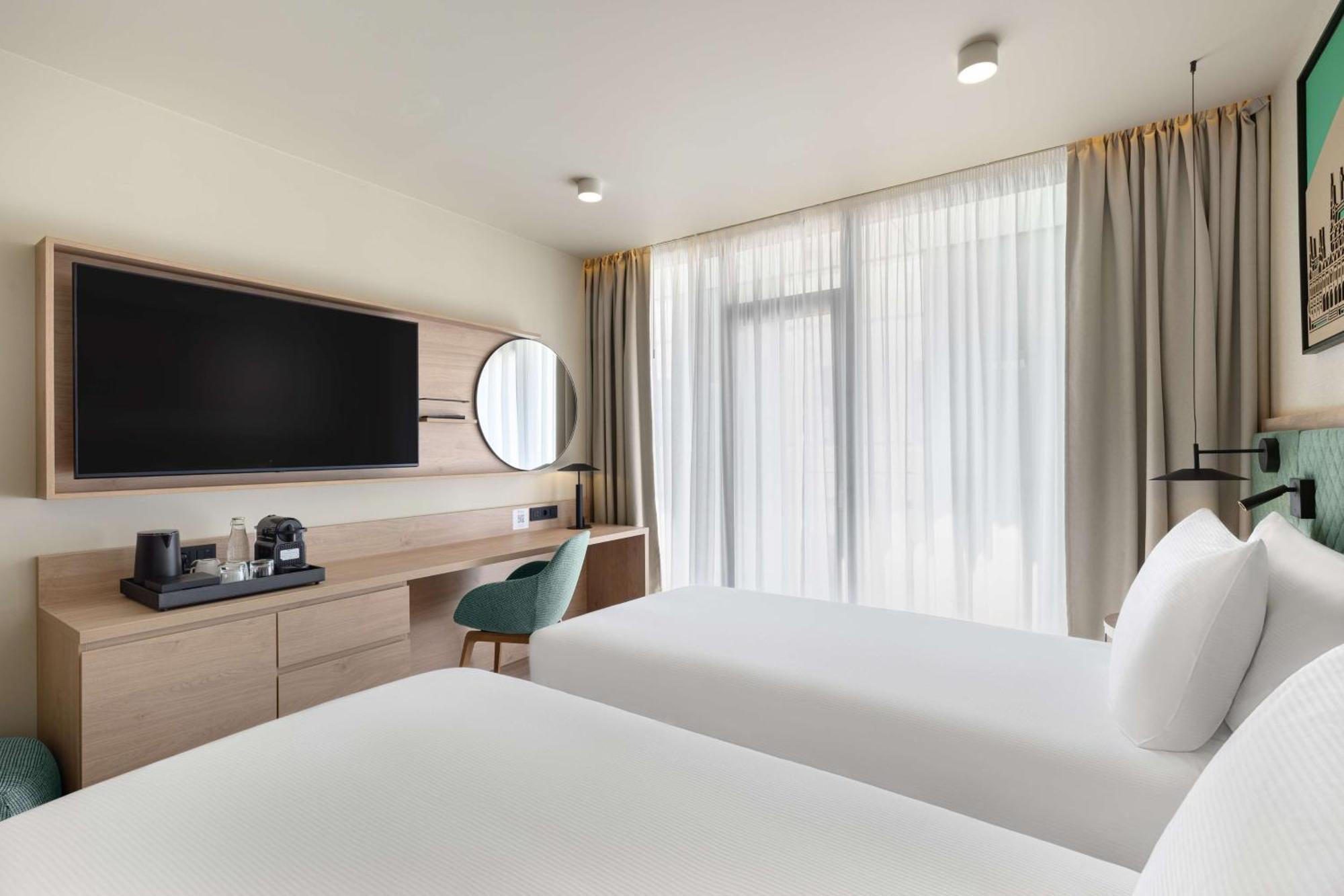 Hilton Garden Inn Debrecen City Center מראה חיצוני תמונה