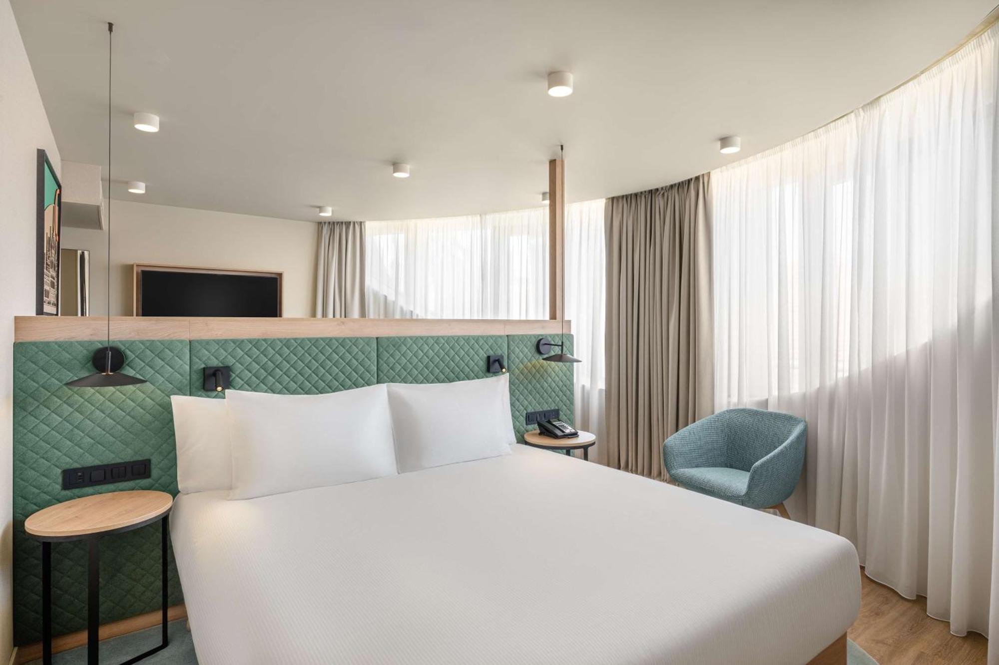 Hilton Garden Inn Debrecen City Center מראה חיצוני תמונה
