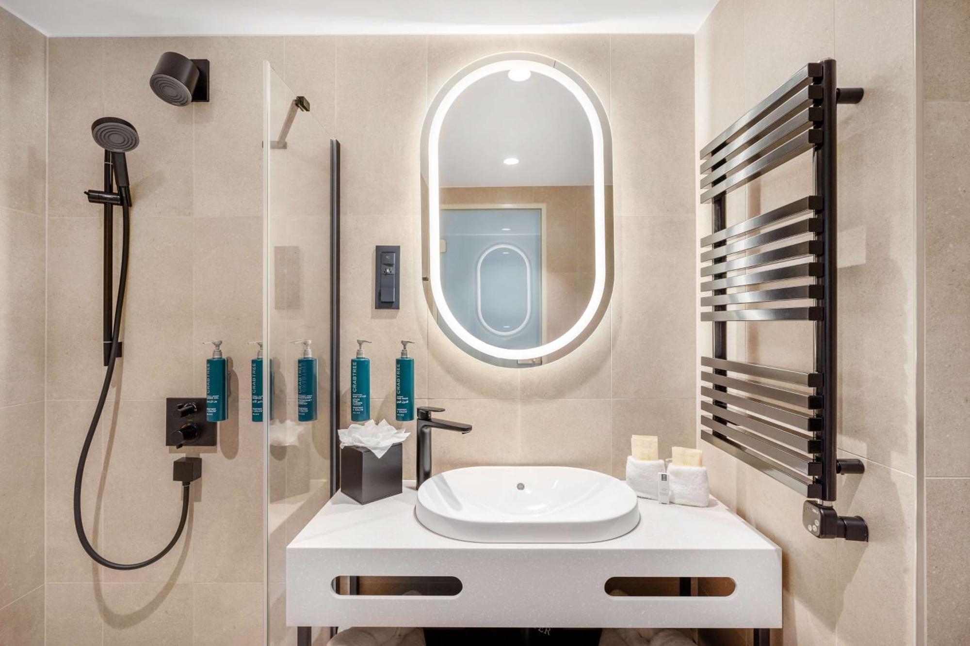 Hilton Garden Inn Debrecen City Center מראה חיצוני תמונה