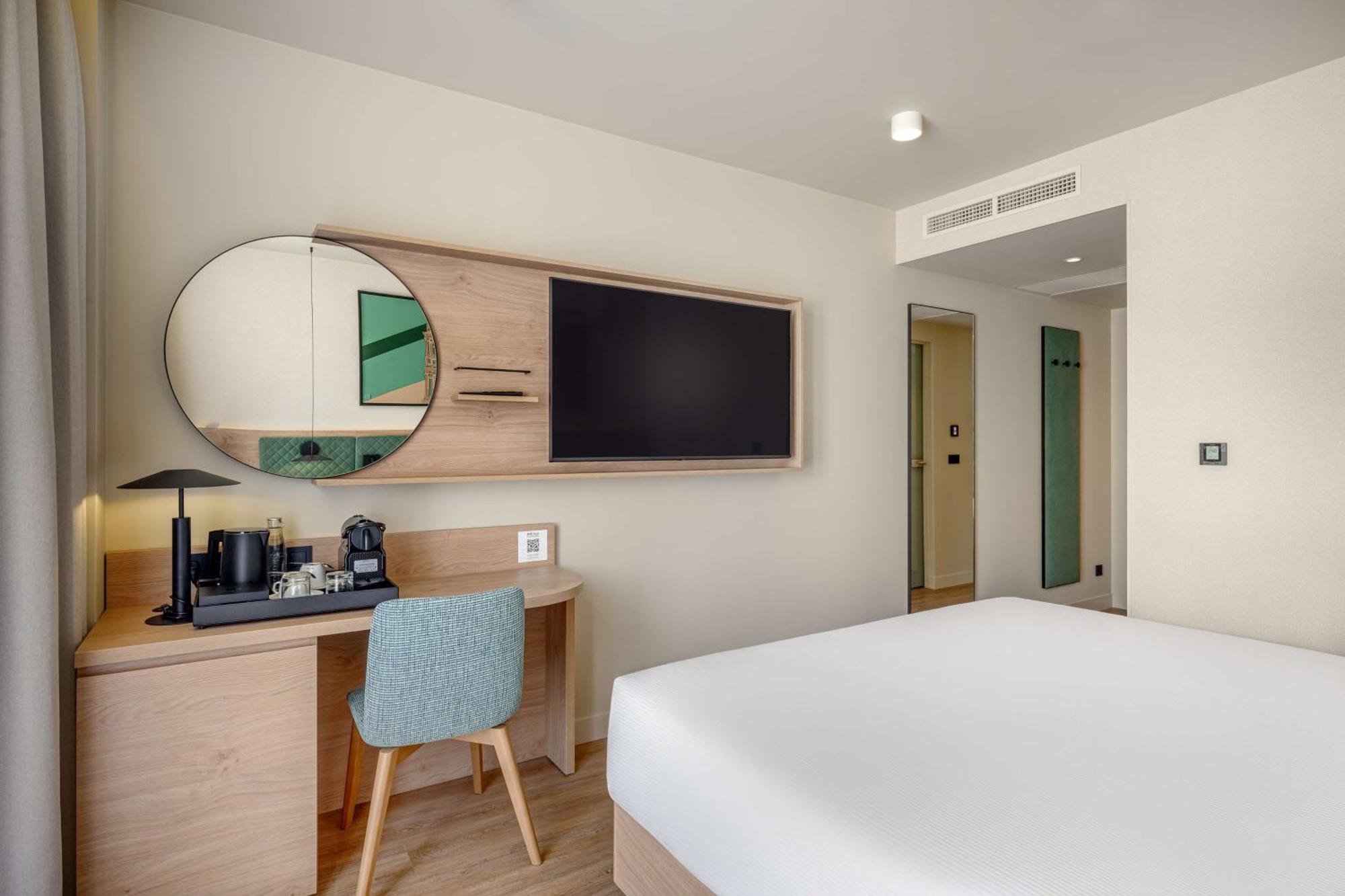 Hilton Garden Inn Debrecen City Center מראה חיצוני תמונה