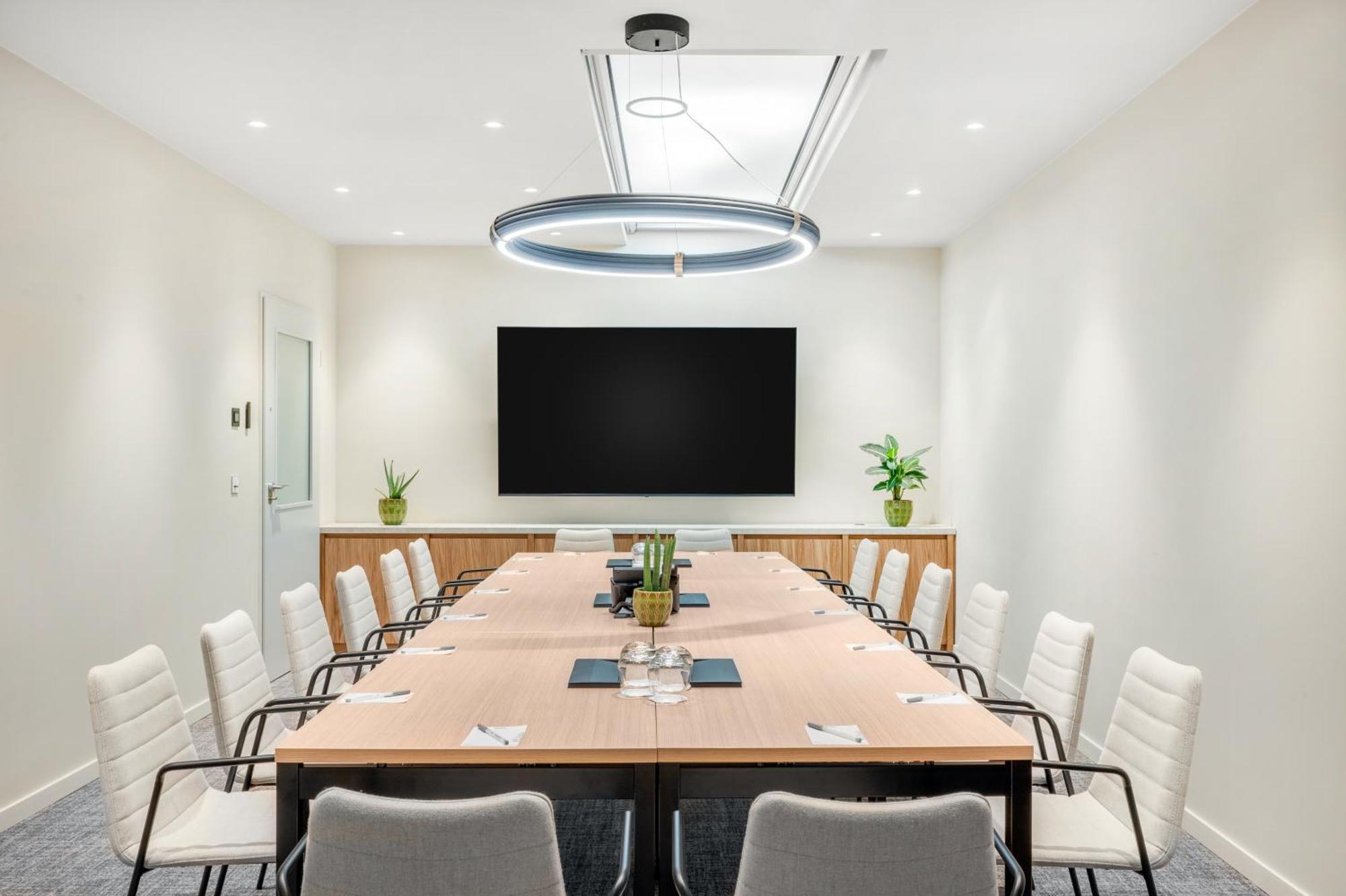 Hilton Garden Inn Debrecen City Center מראה חיצוני תמונה